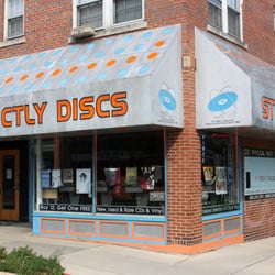 Strictly Discs