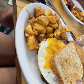 Over Easy - Fried egg breakfast sandwich with Portuguese sausage - Breakfast & Brunch Near Me - Kailua, Hawaii Over Easy - Fried egg breakfast sandwich with Portuguese sausage - Breakfast & Brunch Near Me - Kailua, Hawaii