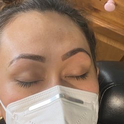 Miracle Browz - Threading and tint