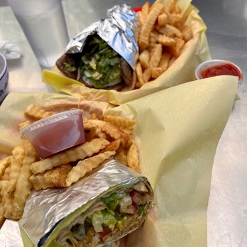 Wally's Cafe - Chicken shawarma and Beef-/Lamb gyro - Middle Eastern Near Me - Emeryville, California Wally's Cafe - Chicken shawarma and Beef-/Lamb gyro - Middle Eastern Near Me - Emeryville, California