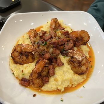 Easy Like Sunday - Shrimp n' Grits - Breakfast & Brunch Near Me - Baltimore, Maryland