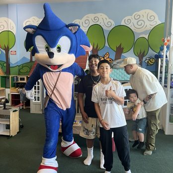 Wigglin Out Indoor Playground - Sonic themed birthday party - Indoor Playcenter Near Me - Las Vegas, Nevada Wigglin Out Indoor Playground - Sonic themed birthday party - Indoor Playcenter Near Me - Las Vegas, Nevada