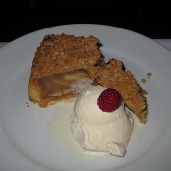 The Raymond 1886 - Thanksgiving apple pie a la mode - New American Near Me - Pasadena, California The Raymond 1886 - Thanksgiving apple pie a la mode - New American Near Me - Pasadena, California
