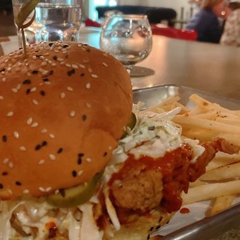 Common Theory - Szechuan spicy fried chicken sandwich - Gastropubs Near Me - San Diego, California
