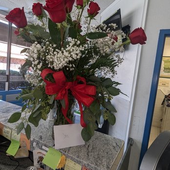 Sapphire Florist - Roses - Florists Near Me - Rancho Cucamonga, California Sapphire Florist - Roses - Florists Near Me - Rancho Cucamonga, California