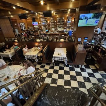 LUXBAR - Interior - Bars Near Me - Chicago, Illinois