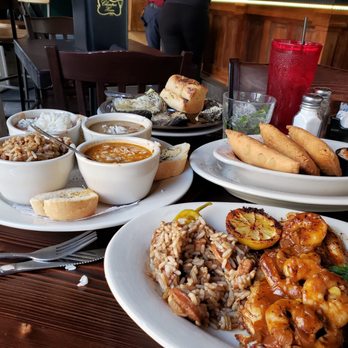 Chartres House - Dinner! - Beer Bar Near Me - New Orleans, Louisiana