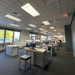 Verizon Authorized Retailer - Cellular Sales