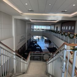 USMD Hospital At Arlington - Middle staircase into cafe