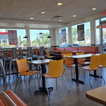A&W Restaurant - Seating 06-06-2026 - Fast Food Near Me - Visalia, California A&W Restaurant - Seating 06-06-2026 - Fast Food Near Me - Visalia, California