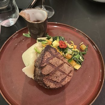 Harvest Restaurant - Filet - Diners Near Me - Medina, New York