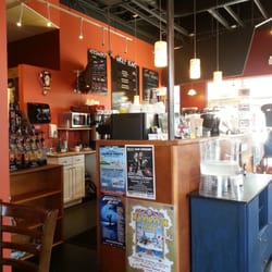 Serious Coffee Island Hwy - Great coffee atmosphere.