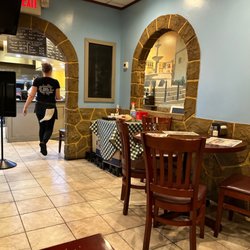Pizza Center - Dining room