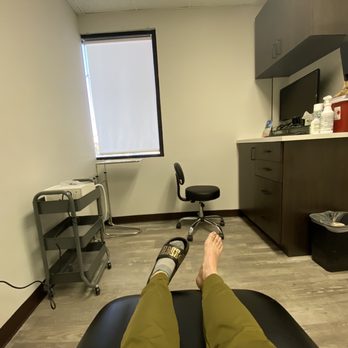 Albert J Kim, DPM - Procedure room - Podiatrists Near Me - Rancho Cucamonga, California Albert J Kim, DPM - Procedure room - Podiatrists Near Me - Rancho Cucamonga, California