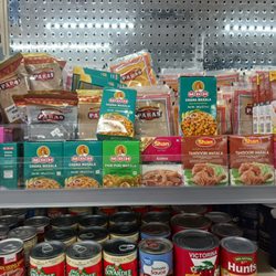 El Barrio Convenience