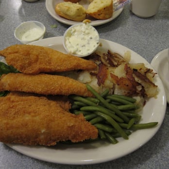 Sugarcreek Restaurant - Lake Erie perch - American Near Me - Sheffield, Ohio