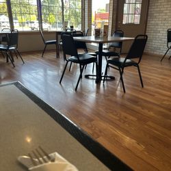 Kazoku Bistro - Inside