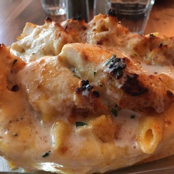 Maison Pickle - Buffalo Mac & Cheese - Cocktail Bars Near Me - New York, New York