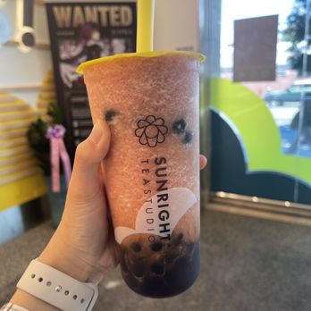Sunright Tea Studio - Koreatown - Watermelon freeze with brown sugar boba - Bubble Tea Near Me - Los Angeles, California