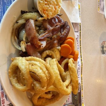 Murray's - 1/2 liver and onion order w added bacon, upcharge on onion rings. All good! - Desserts Near Me - Woodstock, New Brunswick Murray's - 1/2 liver and onion order w added bacon, upcharge on onion rings. All good! - Desserts Near Me - Woodstock, New Brunswick