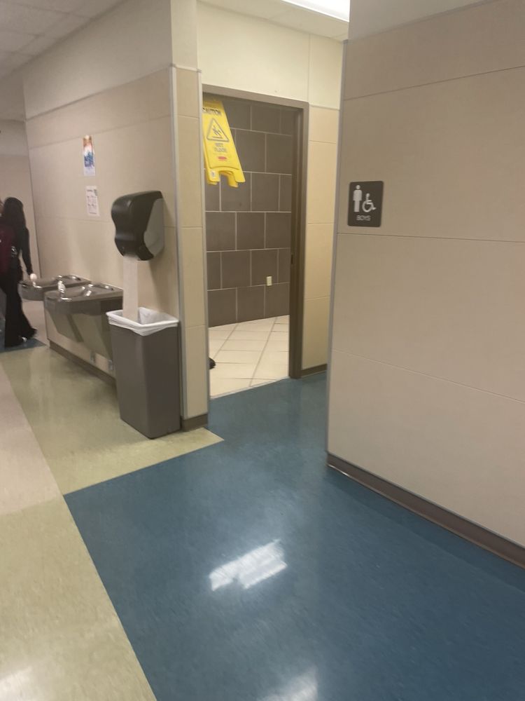 UTLEY MIDDLE SCHOOL Updated September 2024 1201 T L Townsend Dr