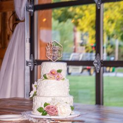 Anna's Dream Cakes - Wedding cake!