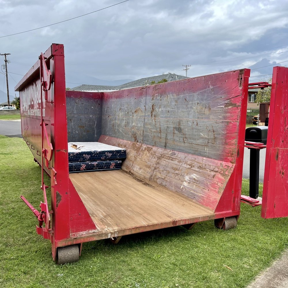 Waste Pro Hawaii - 30 cubic yard roll off with mattresses already in - VN - Recycling Center Near Me Waste Pro Hawaii - 30 cubic yard roll off with mattresses already in - VN - Recycling Center Near Me