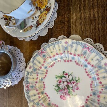 Bouchėe Confections - Tea Time - Chocolatiers & Shops Near Me - Reno, Nevada