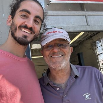 Beverly Hills Smog - Mehrdad K. is the man with the beautiful smile - Smog Check Stations Near Me - Beverly Hills, California Beverly Hills Smog - Mehrdad K. is the man with the beautiful smile - Smog Check Stations Near Me - Beverly Hills, California
