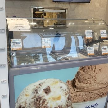 Tiff's Treats Cookie Delivery - Tiffs and Treats - Bakeries Near Me - Pearland, Texas Tiff's Treats Cookie Delivery - Tiffs and Treats - Bakeries Near Me - Pearland, Texas
