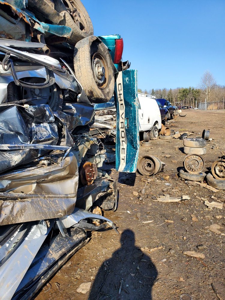 HARRY’S UPULL IT Updated September 2024 2557 Geryville Pike