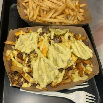 Hitit Burger - More skinny fries, only they were loaded - Burgers Near Me - New York, New York Hitit Burger - More skinny fries, only they were loaded - Burgers Near Me - New York, New York