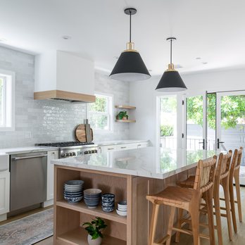 United Firm Construction - a modern kitchen with a large island - General Contractors Near Me - Pasadena, California United Firm Construction - a modern kitchen with a large island - General Contractors Near Me - Pasadena, California