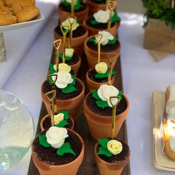 Shirin Bakery - Flower pot cupcakes with shovel spoons! - Bakeries Near Me - Tarzana, California Shirin Bakery - Flower pot cupcakes with shovel spoons! - Bakeries Near Me - Tarzana, California