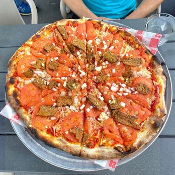 Da Legna x NOLO - This is the Vegan Bacon Pizza with temped bacon so good! (Photo by Deanna Troy Travels) - Pizza Near Me - New Haven, Connecticut Da Legna x NOLO - This is the Vegan Bacon Pizza with temped bacon so good! (Photo by Deanna Troy Travels) - Pizza Near Me - New Haven, Connecticut