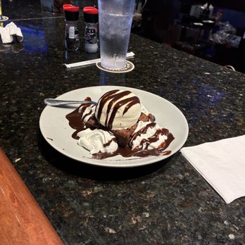 Hickory Tavern - American Near Me - Charlotte, North Carolina
