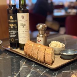 Barbouzard - Bread service
