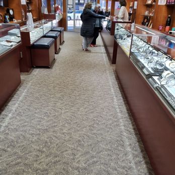 East Tennessee Diamond - Inside the store - Watches Near Me - Morristown, Tennessee East Tennessee Diamond - Inside the store - Watches Near Me - Morristown, Tennessee