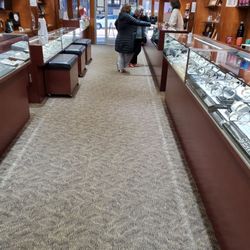 East Tennessee Diamond - Inside the store