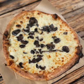 Freda's Pizza - Truffle oil and mushroom pizza 2023 - Pizza Near Me - Camarillo, California
