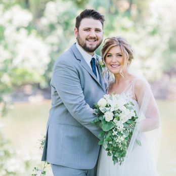 Delona Photography - Riverbank Wedding Photographer - Session Photography Near Me Delona Photography - Riverbank Wedding Photographer - Session Photography Near Me