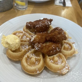 Griddlecakes - Wings and Waffle - New American Near Me - Las Vegas, Nevada
