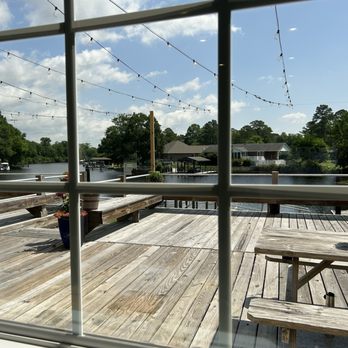 Saltwater Grill - Outdoor seating - Seafood Near Me - New Bern, North Carolina Saltwater Grill - Outdoor seating - Seafood Near Me - New Bern, North Carolina