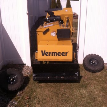 A1 Tree Service - Small Stump Grinder for tight quarters. - Tree Services Near Me - Spokane Valley, Washington A1 Tree Service - Small Stump Grinder for tight quarters. - Tree Services Near Me - Spokane Valley, Washington