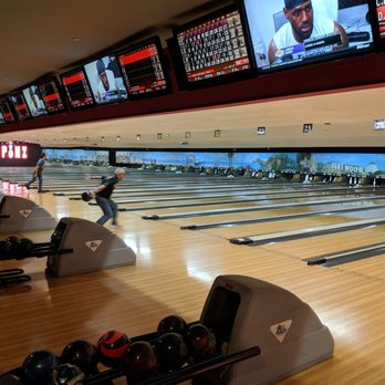 Pinz Bowling Kitchen + Bar - Pinz 11 /13/2019 - Bowling Near Me - Studio City, California Pinz Bowling Kitchen + Bar - Pinz 11 /13/2019 - Bowling Near Me - Studio City, California