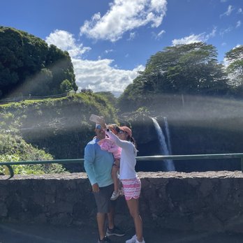Rainbow Falls - Parks Near Me - Hilo, Hawaii