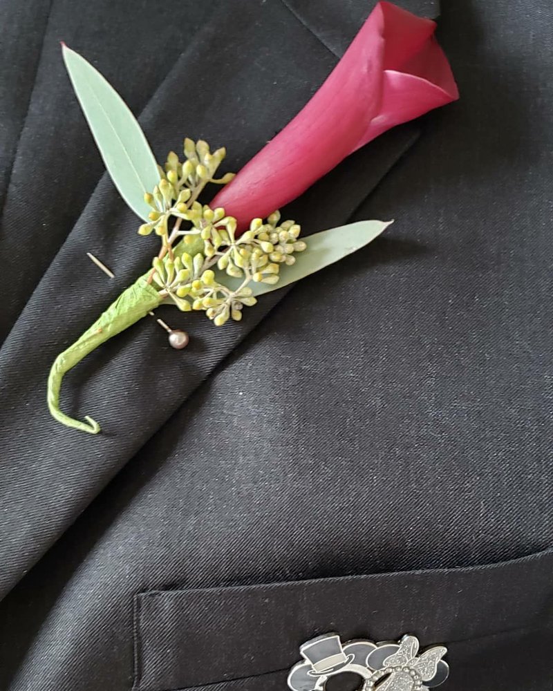 CAPITOL FLORIST Updated August 2024 18 Photos & 50 Reviews 515