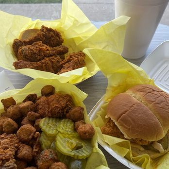 Freckle's Chicken - Chicken sandwich, Fried Okra, Chicken, Freckle Juice - Chicken Shop Near Me - Mesquite, Texas Freckle's Chicken - Chicken sandwich, Fried Okra, Chicken, Freckle Juice - Chicken Shop Near Me - Mesquite, Texas
