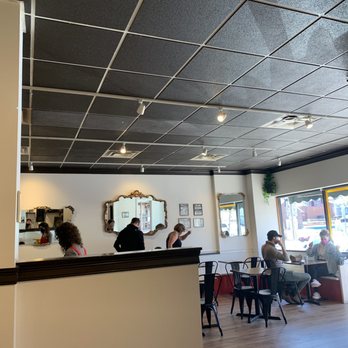 The Cafe Hot - Inside seating - Breakfast & Brunch Near Me - Burlington, Vermont The Cafe Hot - Inside seating - Breakfast & Brunch Near Me - Burlington, Vermont