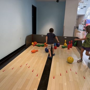 Chicago Children's Museum - Bowling in the gaming area - Children's Museums Near Me - Chicago, Illinois Chicago Children's Museum - Bowling in the gaming area - Children's Museums Near Me - Chicago, Illinois